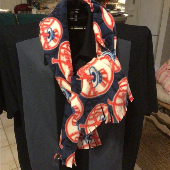 New York Yankees fringed scarf - Picture 4 of 4